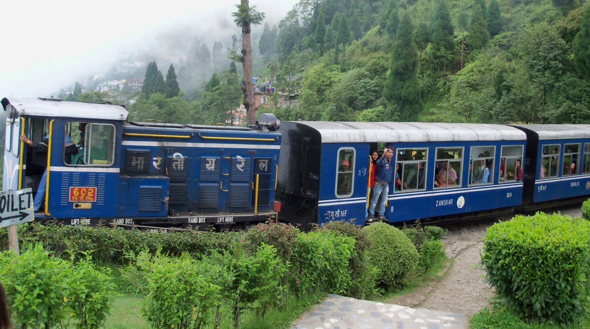 Toy Train in India Toy Train in Darjeeling