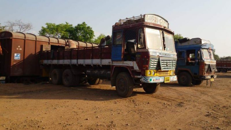 देश भर में आवश्यक सामानों की आपूर्ति को मालगाड़ियो का संचालन जारी