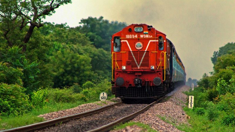 रेलवे का बड़ा एलान: टिकट बुकिंग एजेंट अब नही कर पाएंगे रेल टिकट की बुकिंग
