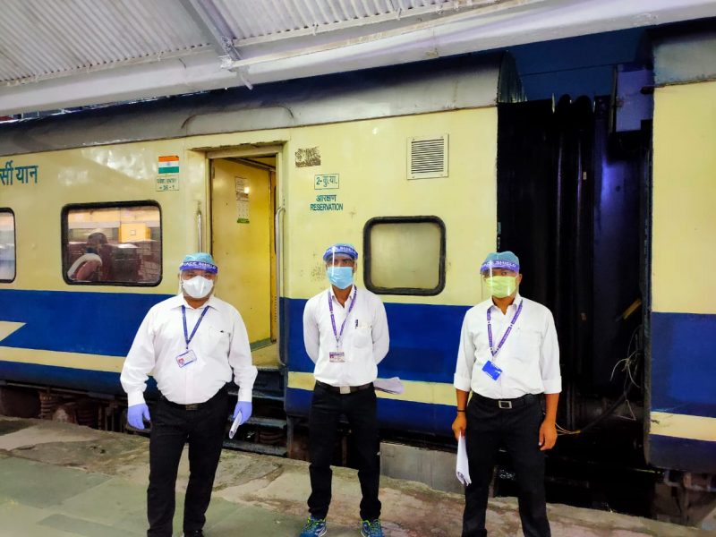 Indian Railways Provides 960 Isolation coaches in 5 States
