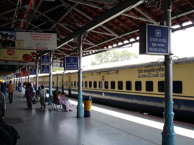 Railways Will Install COVID Surveillance Cameras for Thermal Body Scanning